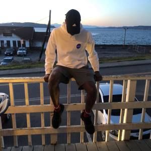 Meet your Posher, Harryson